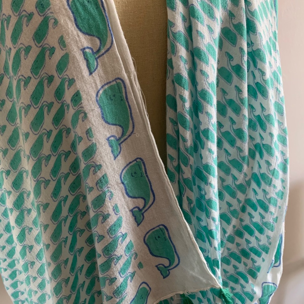 Vineyard vines scarf